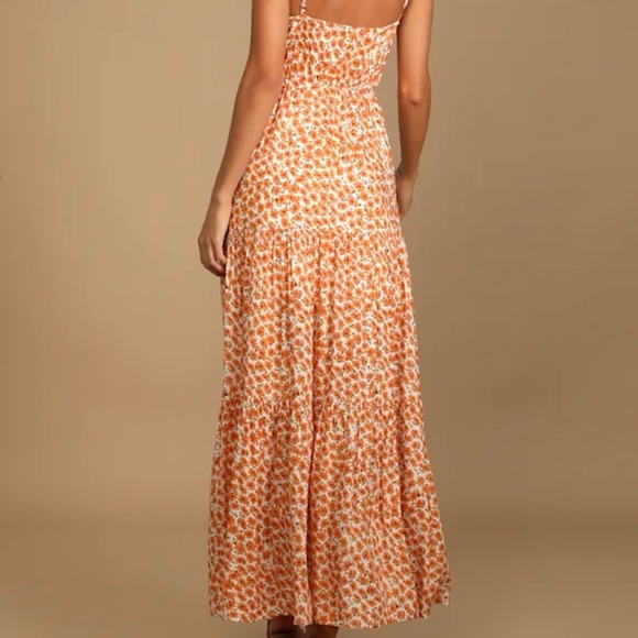 Lulu’s Forever Blooming Orange Floral Print Tiered Maxi Dress Size: Large - Picture 5 of 13